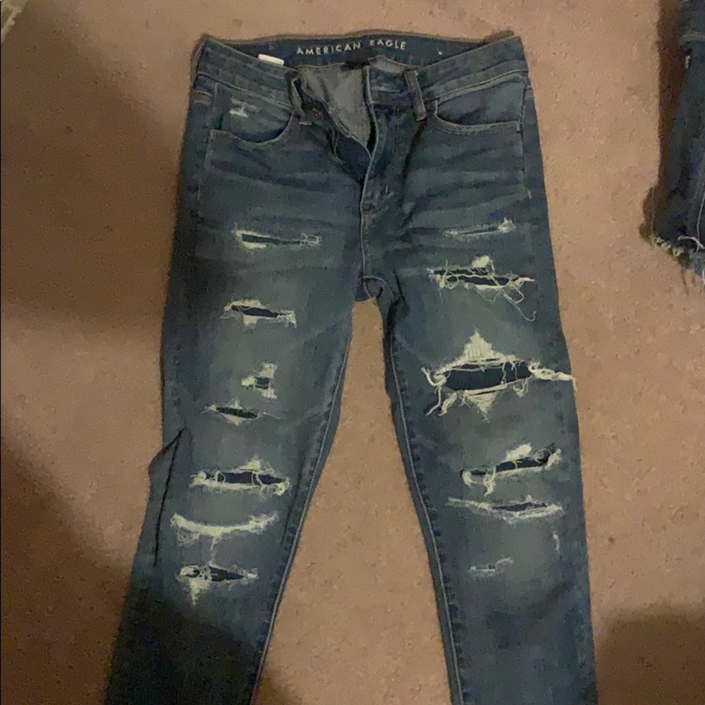 American Eagle size 4  extra stretch